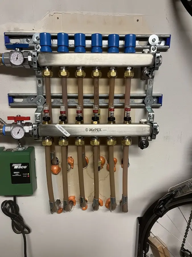 Plumber performing Leak Detection at a residential property in San Elizario